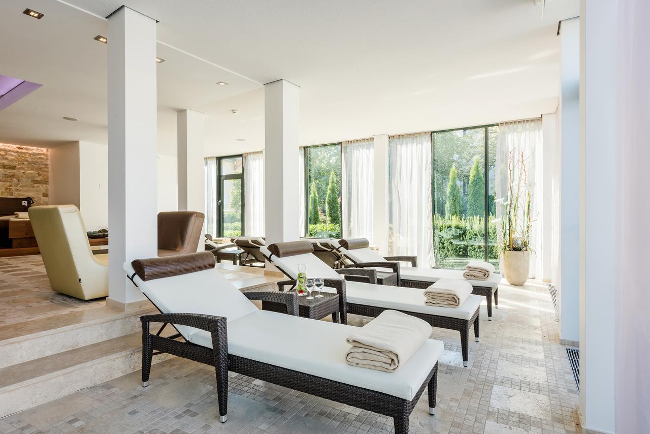 Villa Vitalis Medical Health Resort Aspach im Innkreis Exteriör bild